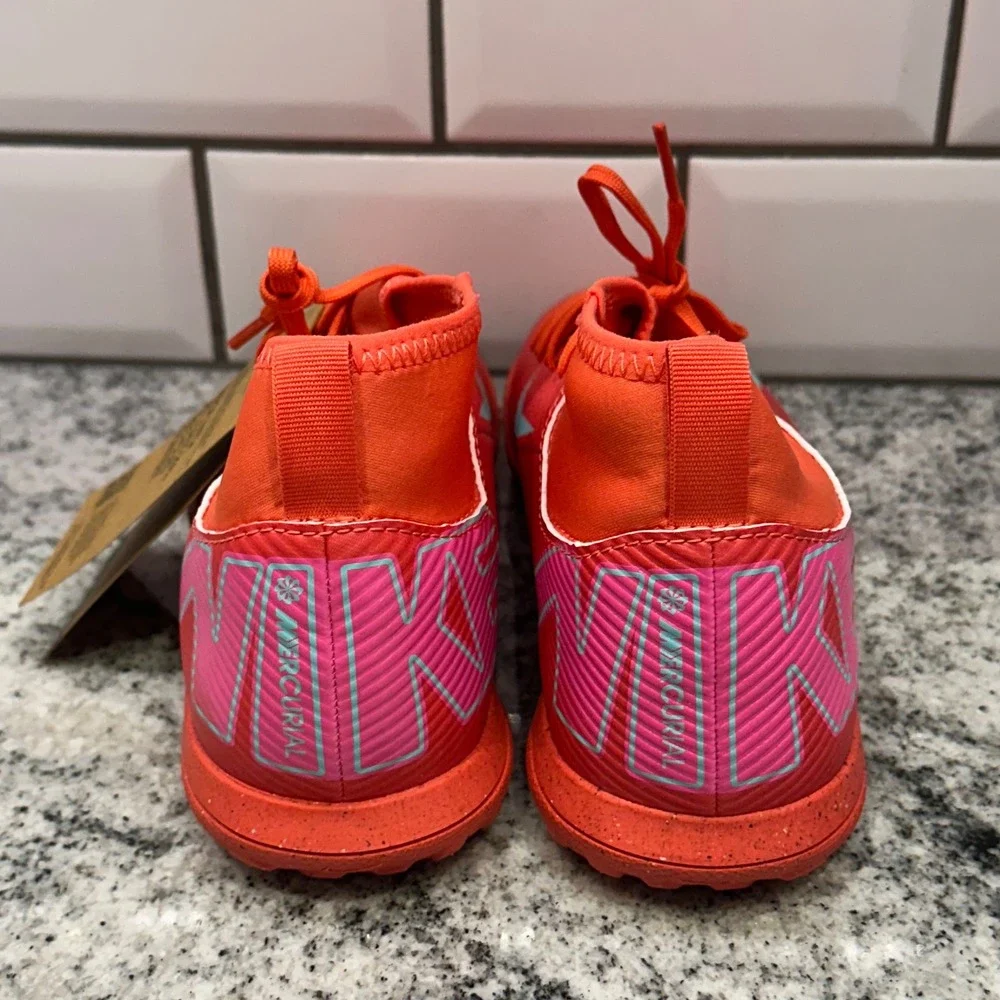 Nike Kids 4.5Y Superfly 10 Club TF Soccer Cleats Ember Glow Aurora Green FQ8313